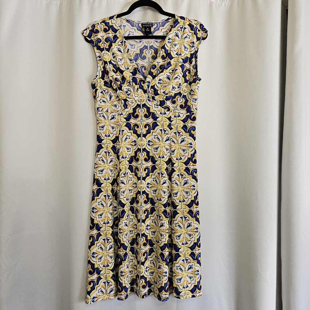 Women's size 10 spring summer dress